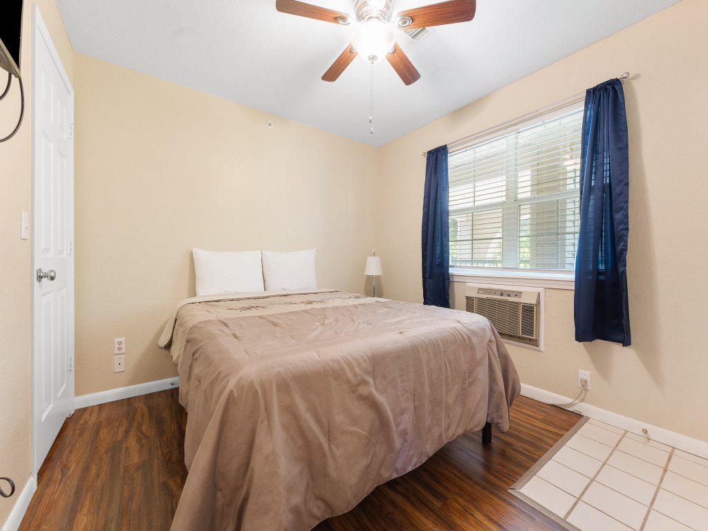 HHB-J301 -Serenity Now Vacation Rental in Branson - RedAwning
