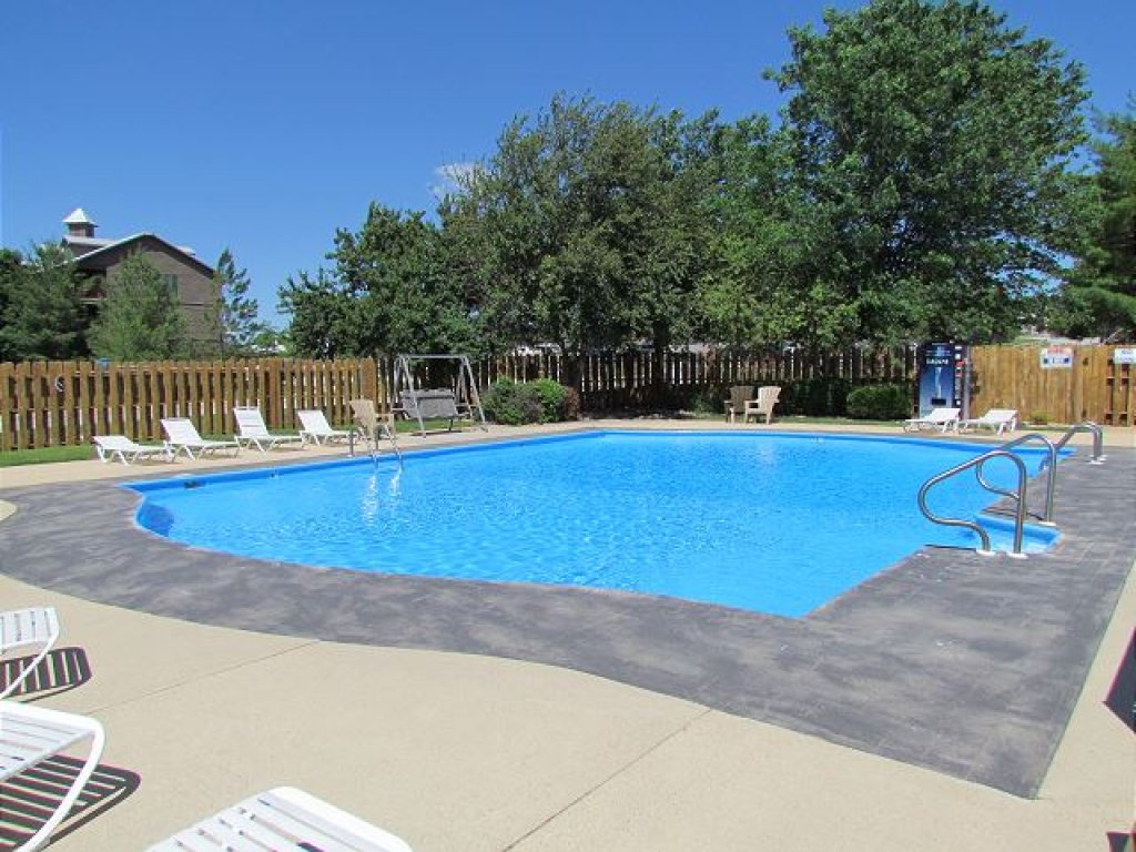 HHB-J301 -Serenity Now Vacation Rental in Branson - RedAwning