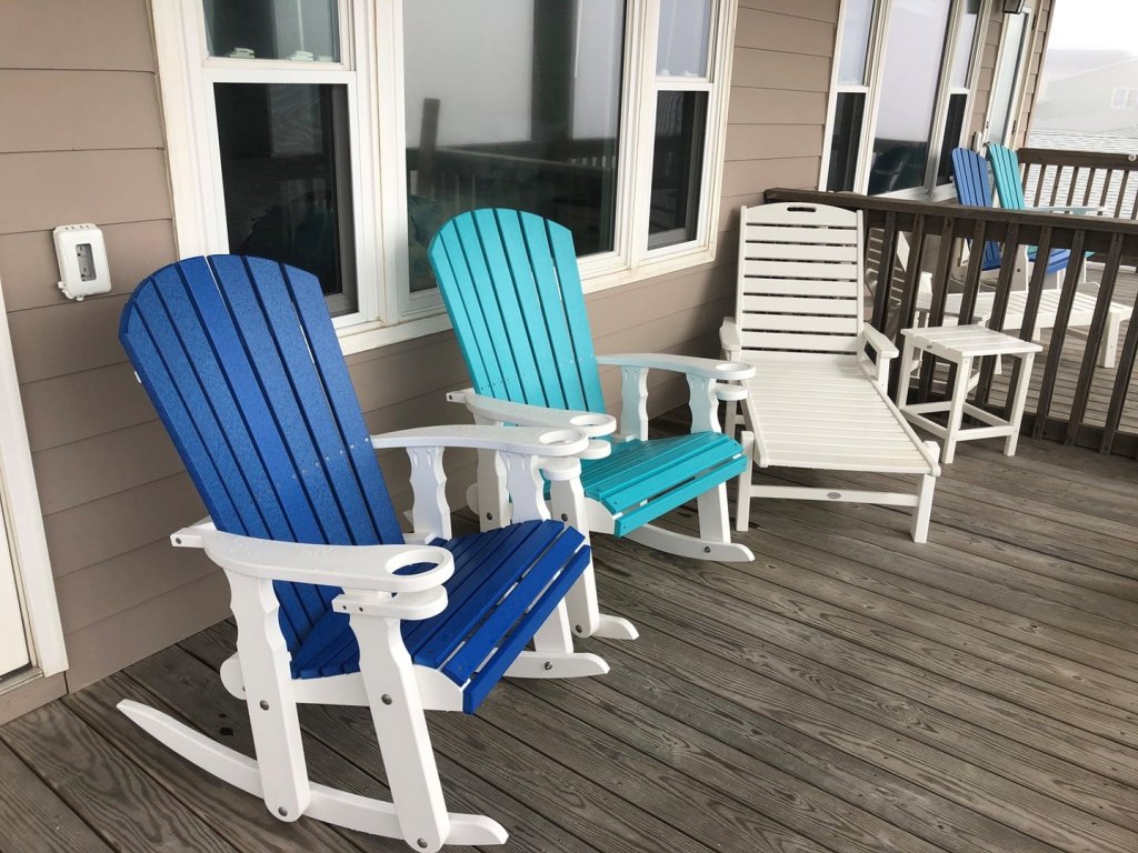 Turtley Paradise West / 511 Ocean Blvd West Vacation Rental in Holden Beach - RedAwning
