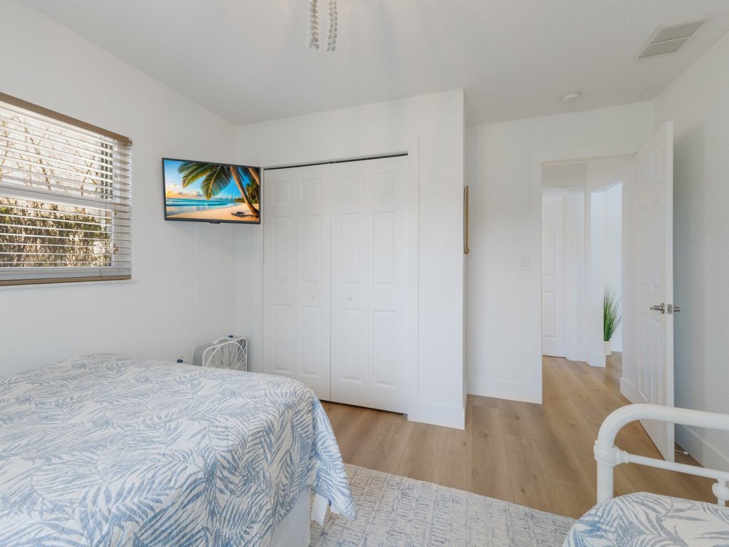 The Salted Coconut Vacation Rental in Anna Maria - RedAwning