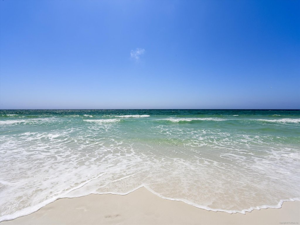 Silver Beach Towers 1905E is a Gulf Front 3 BR Penthouse - Free Beach Service Vacation Rental in Destin - RedAwning