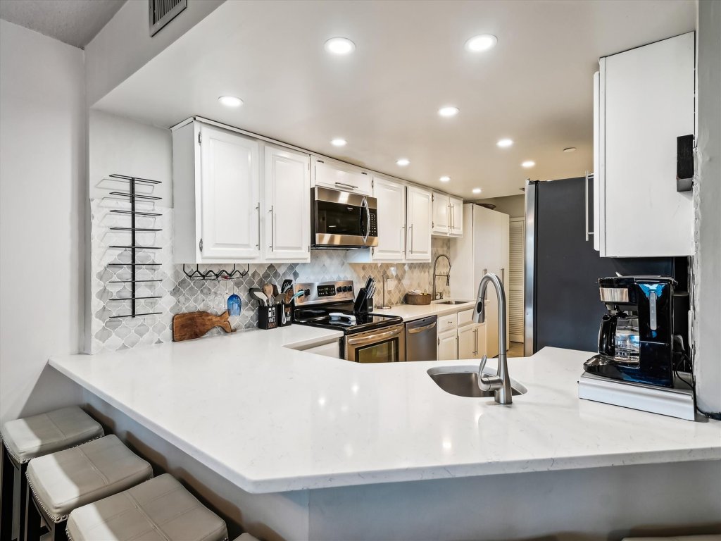 IR 518 is a Stunning 2 BR  that has amazing Sunset views - sleeps 10 Vacation Rental in Destin - RedAwning