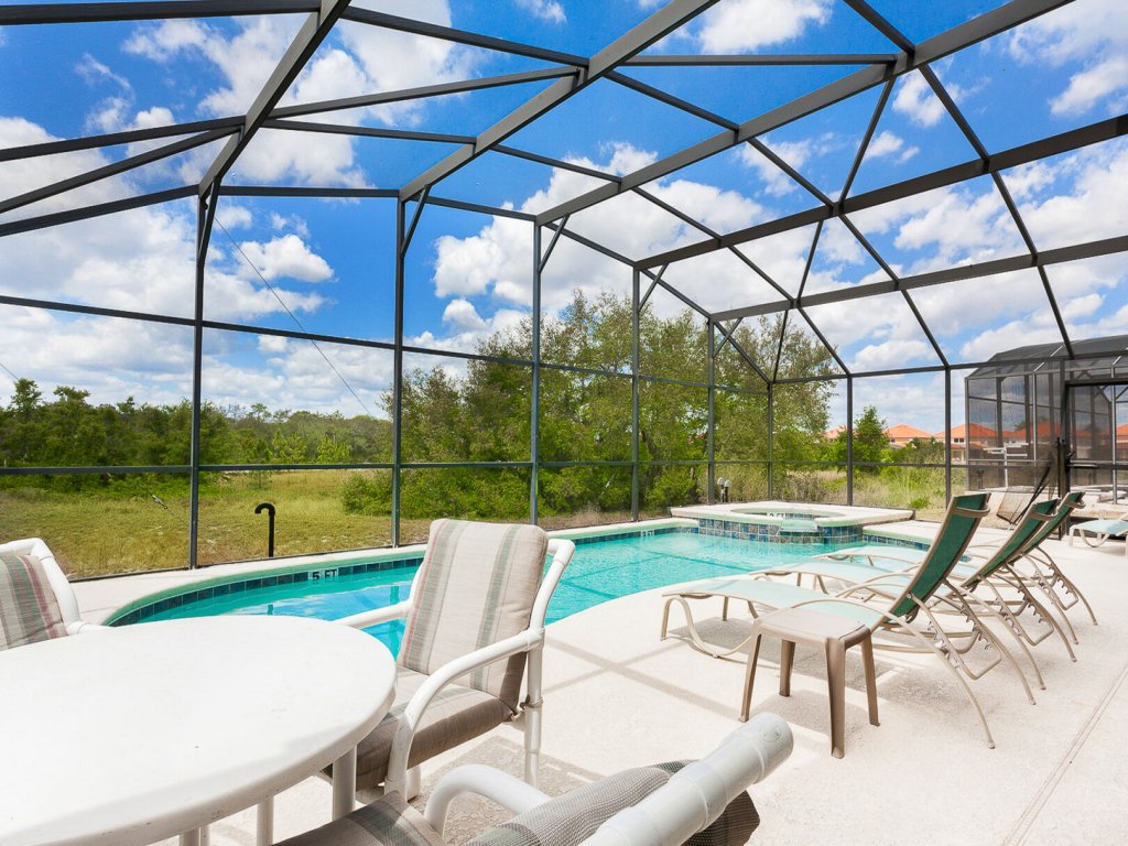 AV351RD 4 Bed Retreat Aviana Vacation Rental in Davenport - RedAwning