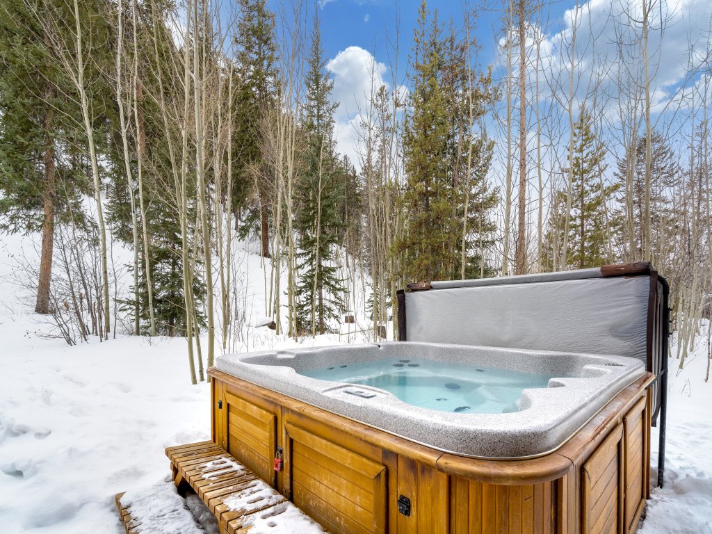 Soda Ridge Lodge Vacation Rental in Keystone - RedAwning