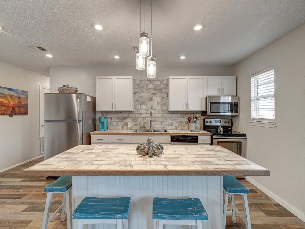 Mermaid's Landing Vacation Rental in Rockport - RedAwning