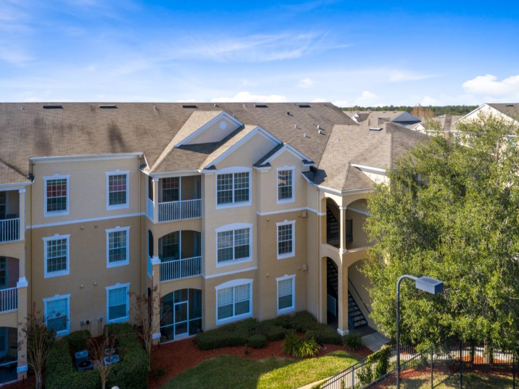 Windsor Palms 3 bed Condo in Gated Resort Vacation Rental in Kissimmee - RedAwning