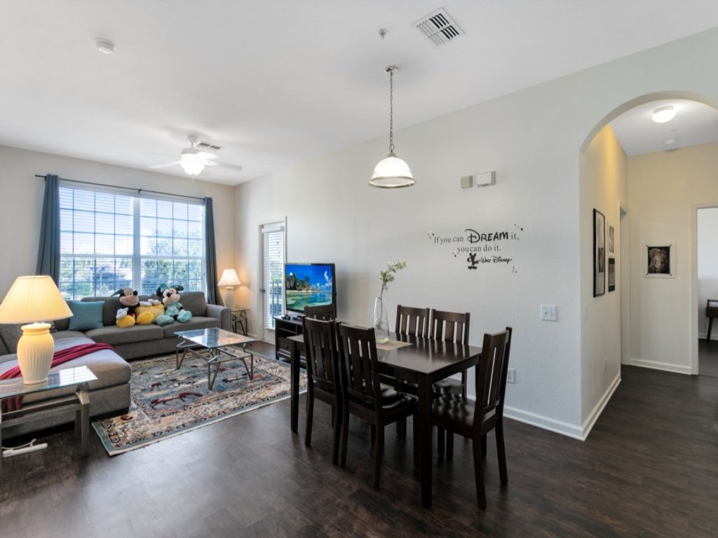 Windsor Palms 3 bed Condo in Gated Resort Vacation Rental in Kissimmee - RedAwning