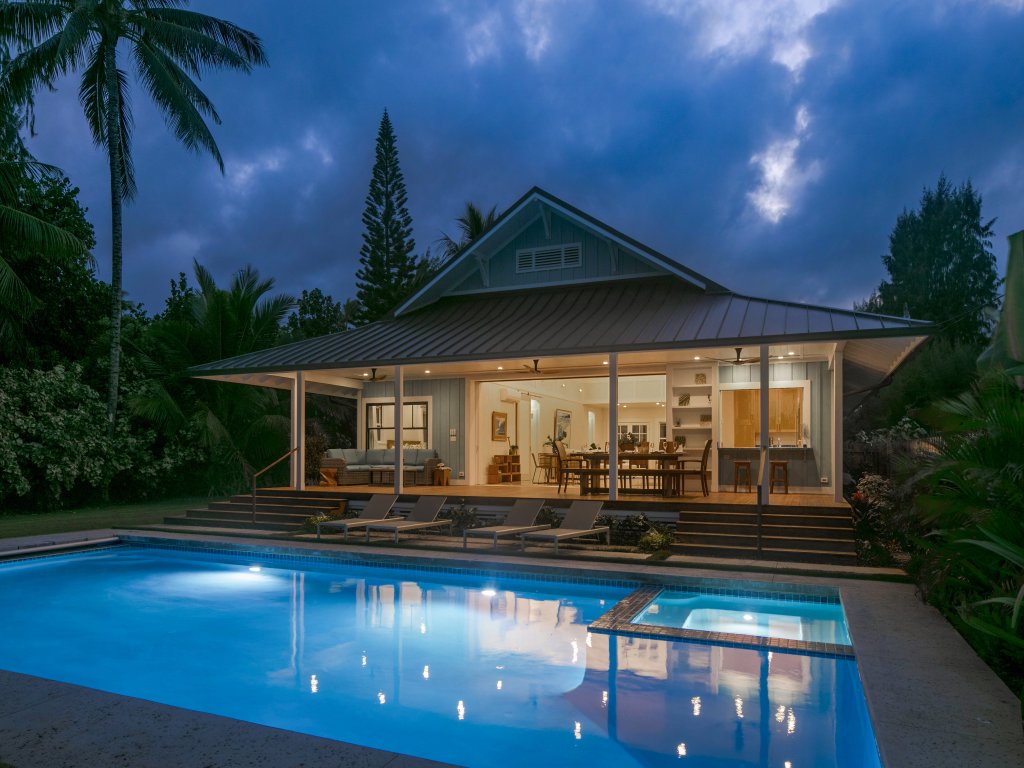 Gorgeous Renovated 1937 Plantation Style Beach House 50 Steps to the Beach Vacation Rental in Kailua - RedAwning