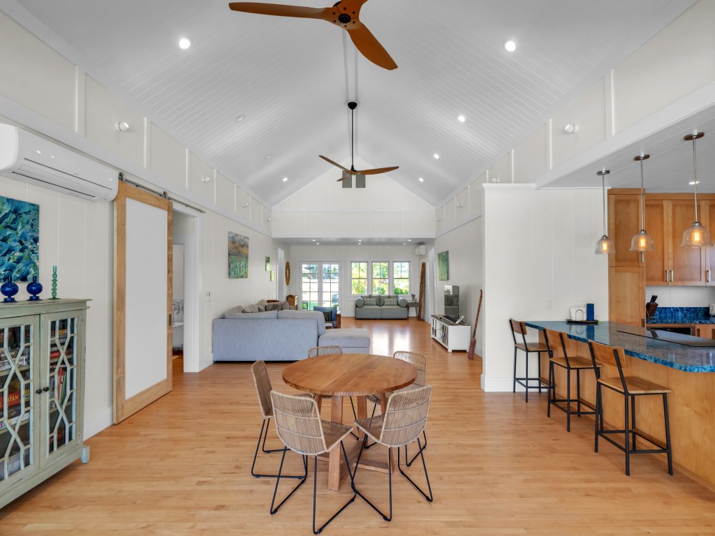 Gorgeous Renovated 1937 Plantation Style Beach House 50 Steps to the Beach Vacation Rental in Kailua - RedAwning