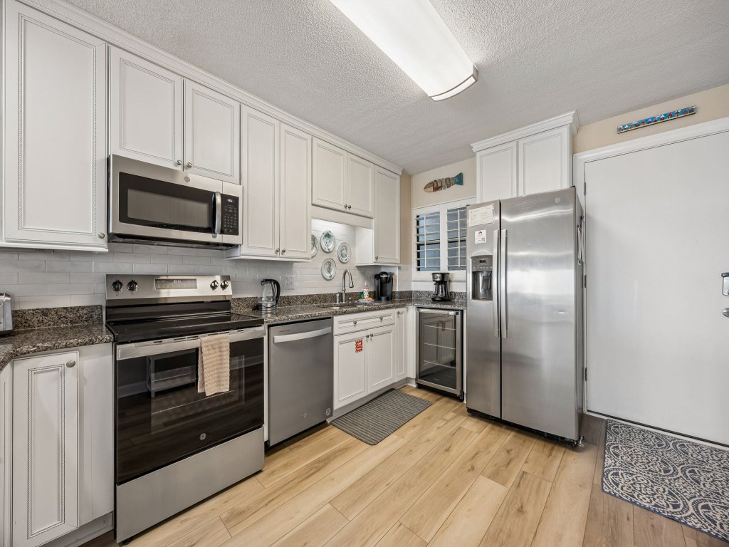 Spotted Sandpiper Condo Easy access to Pier, Pool and Beach Access are Steps Away Vacation Rental in Fernandina Beach - RedAwning