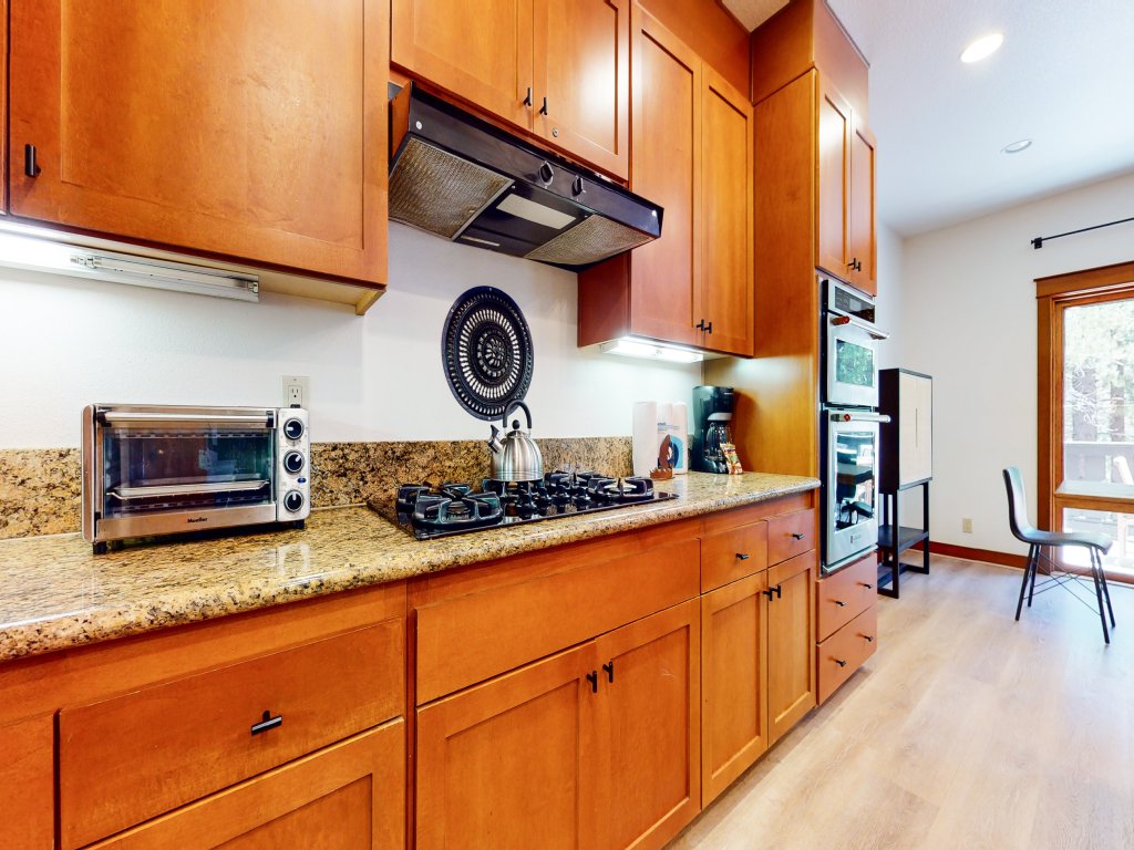 Timbers 6 Updated and Pet-Friendly, Private Jacuzzi, Private Garage Vacation Rental in Mammoth Lakes - RedAwning