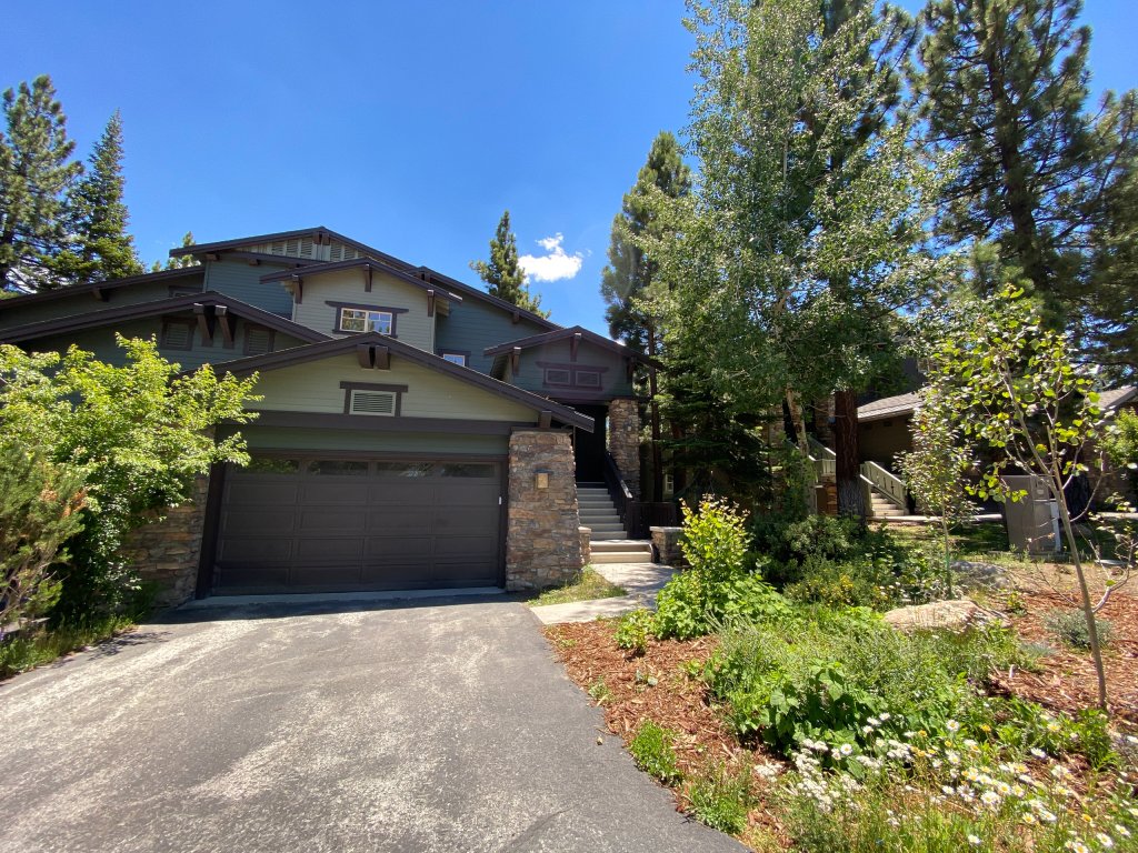 Timbers 6 Updated and Pet-Friendly, Private Jacuzzi, Private Garage Vacation Rental in Mammoth Lakes - RedAwning