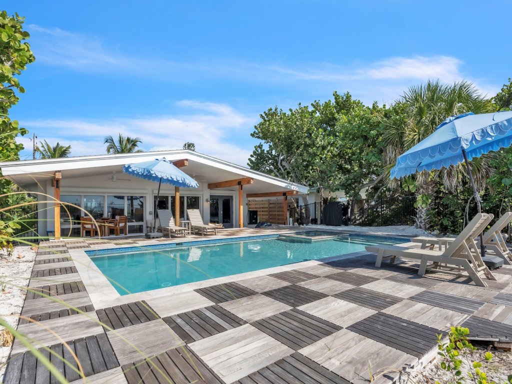 The Beach House Vacation Rental in Anna Maria - RedAwning