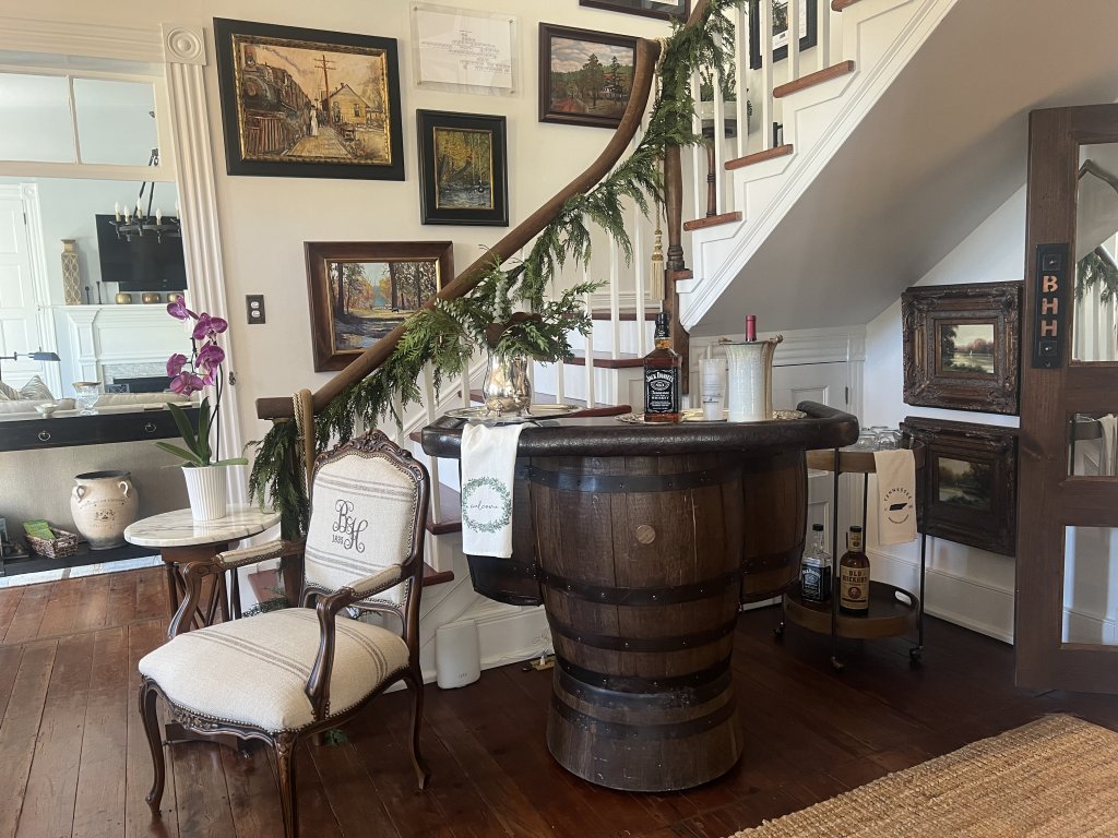 Historic Boyd Harvey Main House and Grounds Vacation Rental in Tennessee - RedAwning