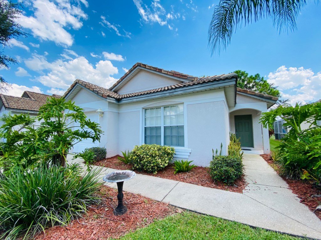 Southern Comfort Right At Home! South Facing Pool! Vacation Rental in Florida - RedAwning