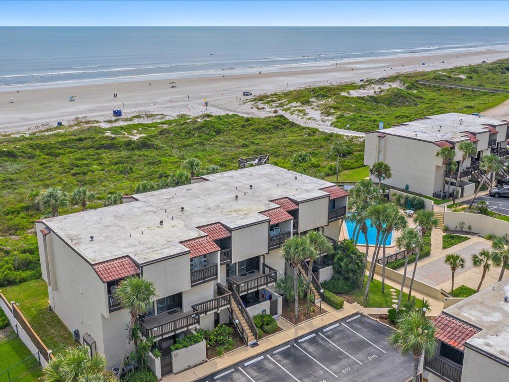 Island house A209 - Oceanfront Condo& Beach Access Vacation Rental in St. Augustine - RedAwning