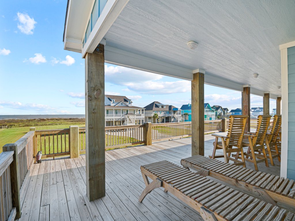 Stay Awhile Vacation Rental in Port Bolivar - RedAwning