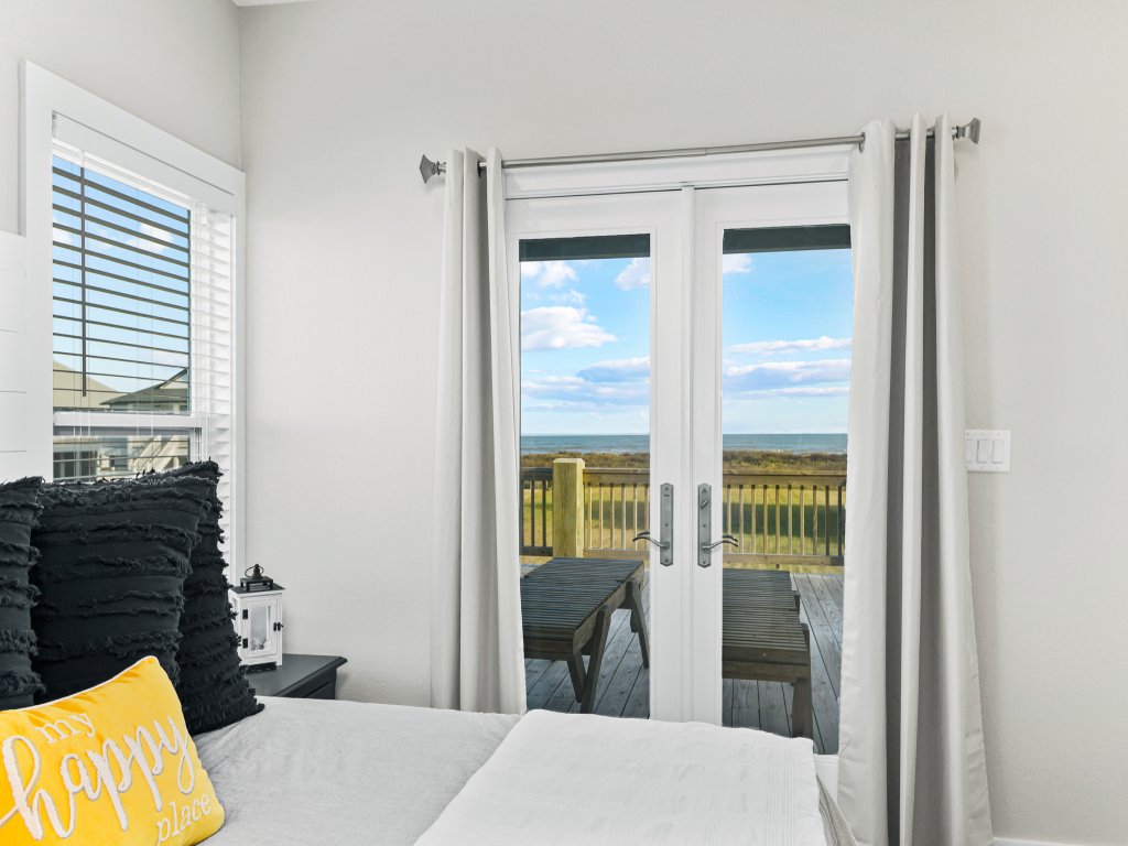 Stay Awhile Vacation Rental in Port Bolivar - RedAwning