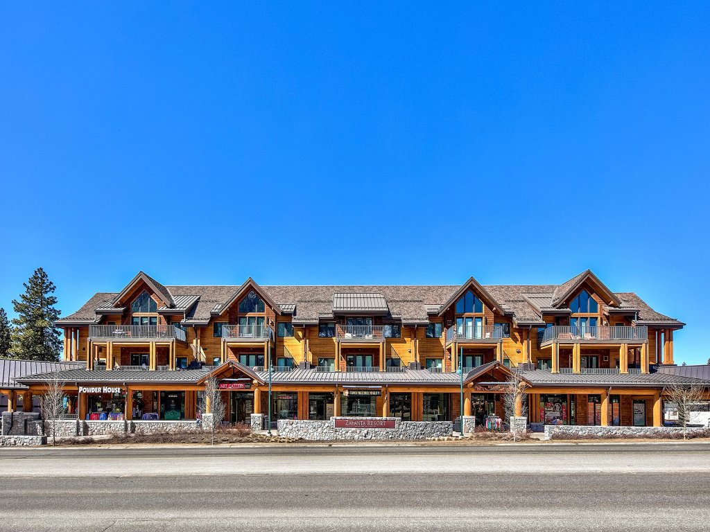 Luxury Three Bedroom Residence steps from Heavenly Village Vacation Rental in California - RedAwning