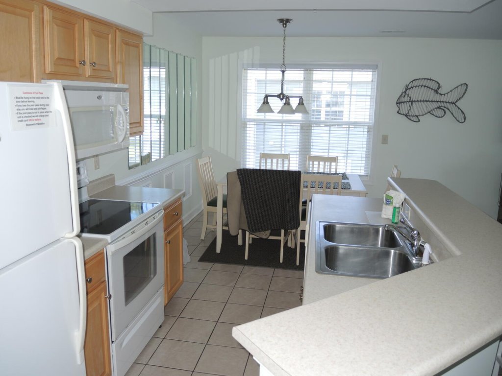 Family Friendly Brunswick Plantatation Villa 2307 with 27 Hole Golf Course Onsite Vacation Rental in Calabash - RedAwning