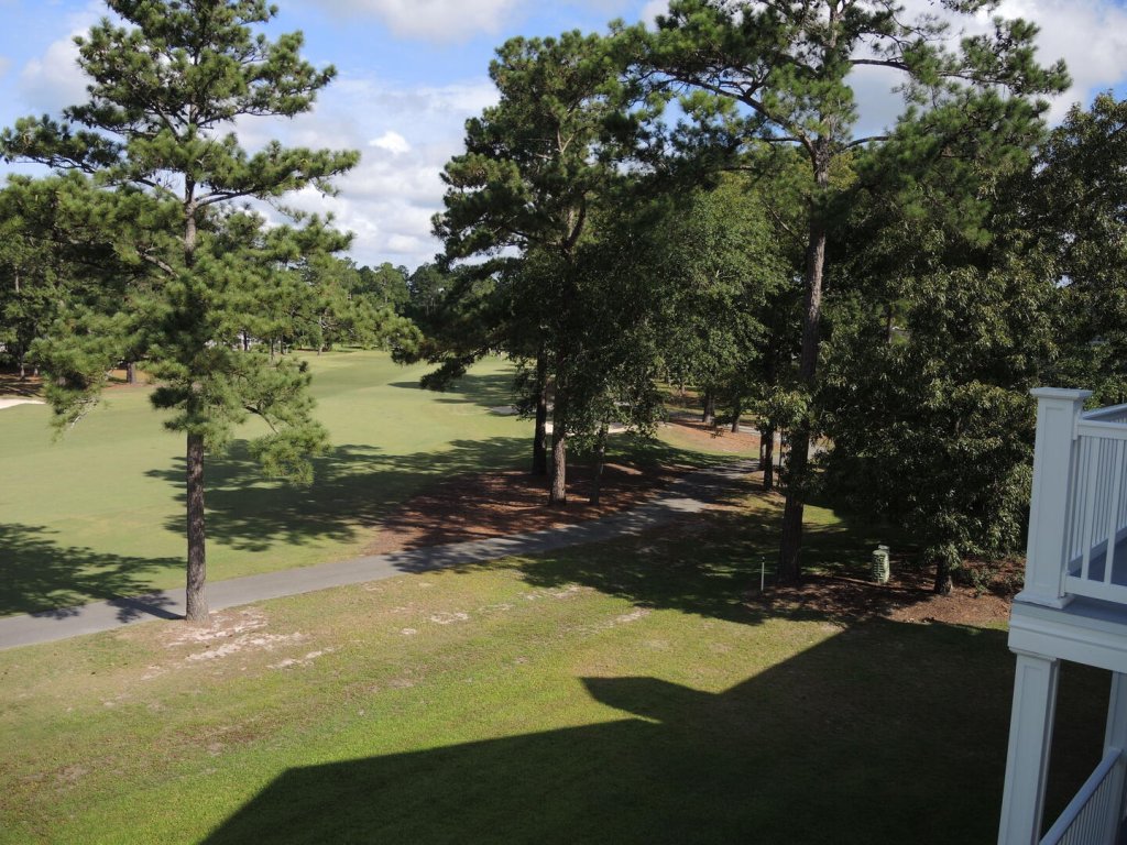 Family Friendly Brunswick Plantatation Villa 2307 with 27 Hole Golf Course Onsite Vacation Rental in Calabash - RedAwning