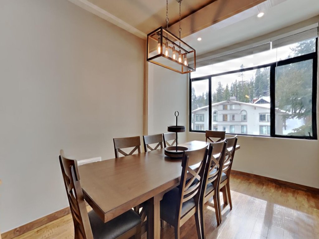 Deluxe Condo Just Steps to Mammoth Mountain - Close to Ski Slopes and Free Village Gondola! (Unit 511 at 1849 Condos) Vacation Rental in Mammoth Lakes - RedAwning