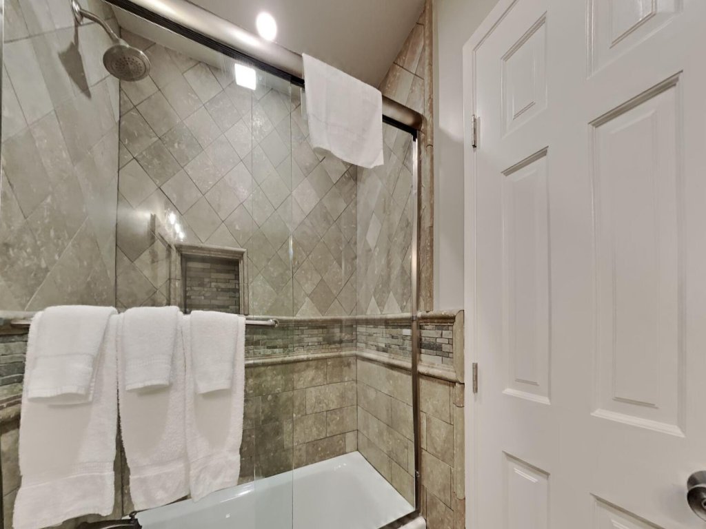 Deluxe Condo Just Steps to Mammoth Mountain - Close to Ski Slopes and Free Village Gondola! (Unit 511 at 1849 Condos) Vacation Rental in Mammoth Lakes - RedAwning