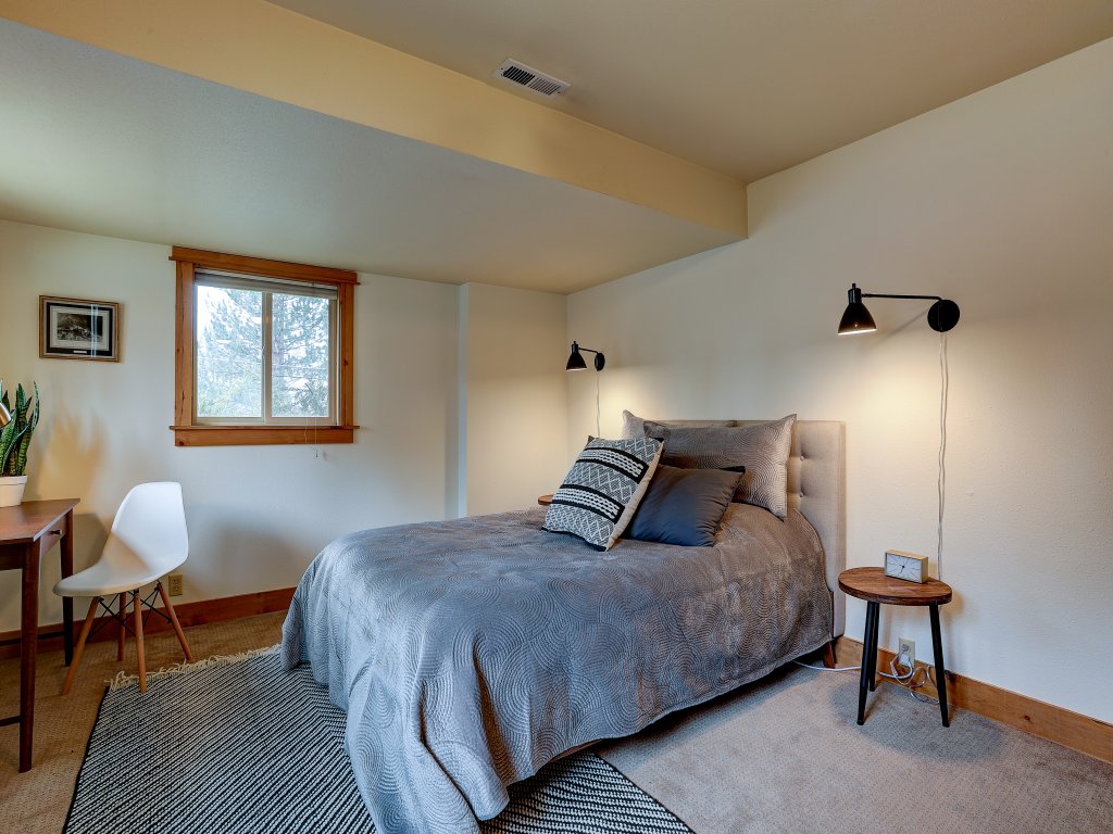 The Bend House Vacation Rental in Bend - RedAwning