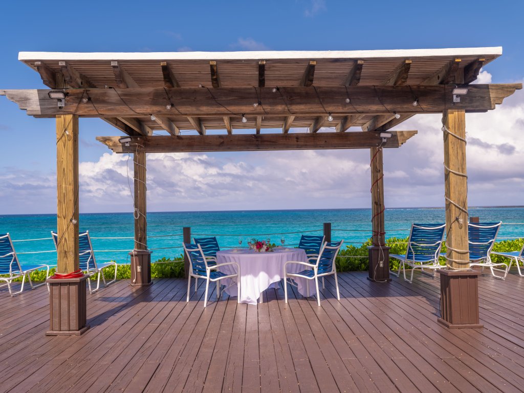 Deluxe Garden View Villa - Just Steps from the Beach! Vacation Rental - RedAwning