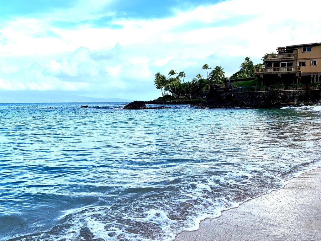 Kahana Sunset C7 2 Bedroom Condo Vacation Rental in Lahaina - RedAwning