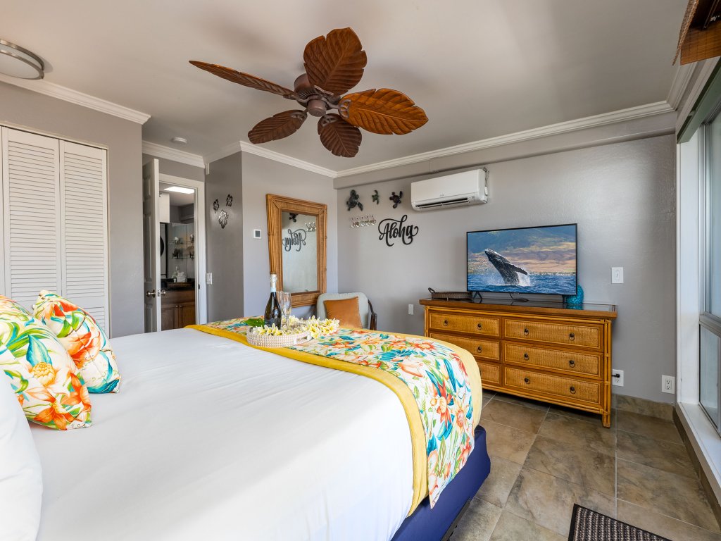 Kahana Sunset C7 2 Bedroom Condo Vacation Rental in Lahaina - RedAwning