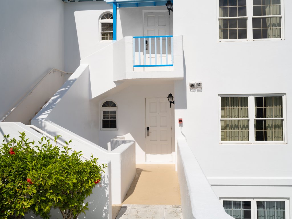 Deluxe Sun View Villa Near Gorgeous White Sand Beach! Vacation Rental - RedAwning