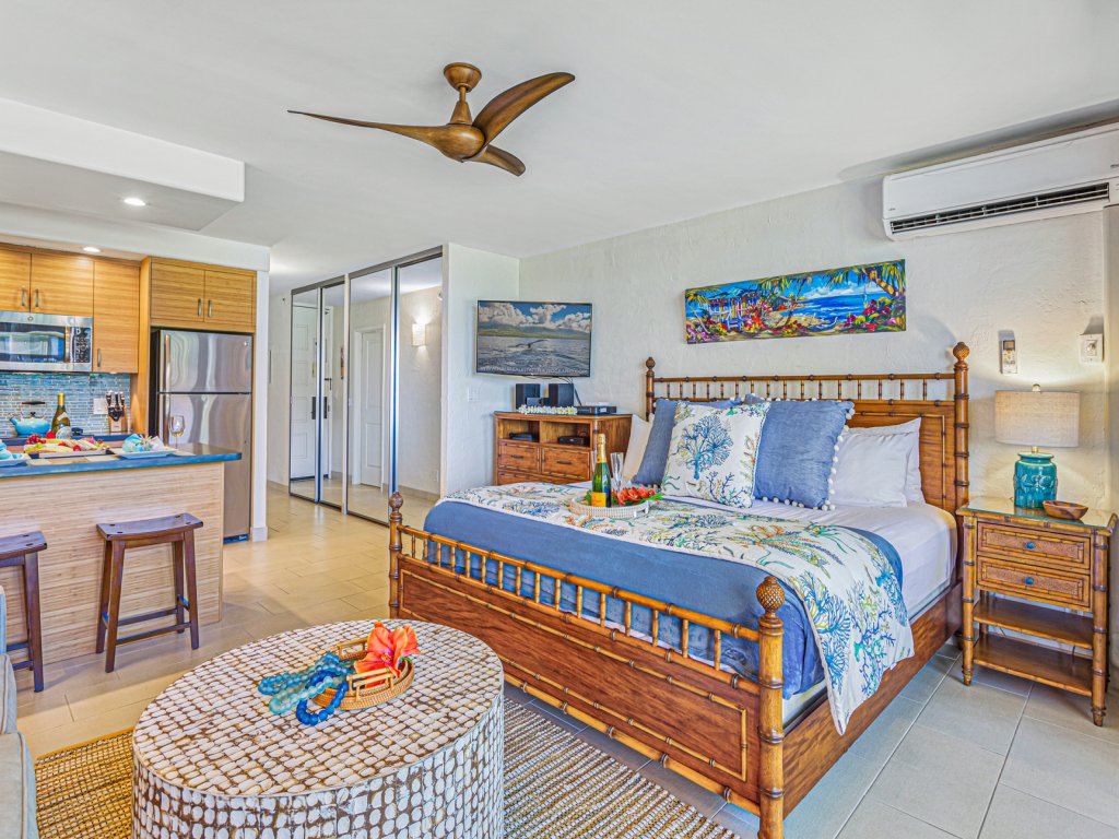 Papakea C207 Studio Condo Vacation Rental in Lahaina - RedAwning