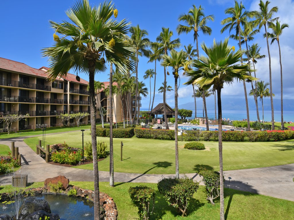 Papakea C207 Studio Condo Vacation Rental in Lahaina - RedAwning