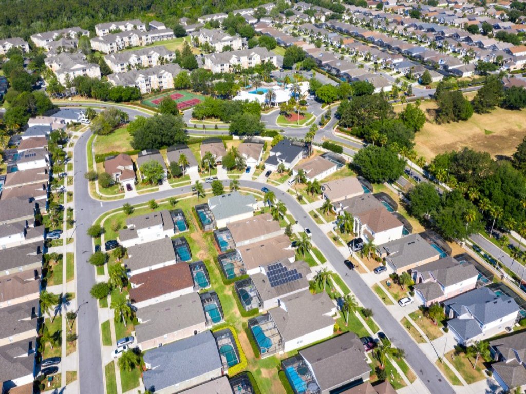 Fantastic Resort 5BR House - South Facing Pool/Spa Vacation Rental in Kissimmee - RedAwning