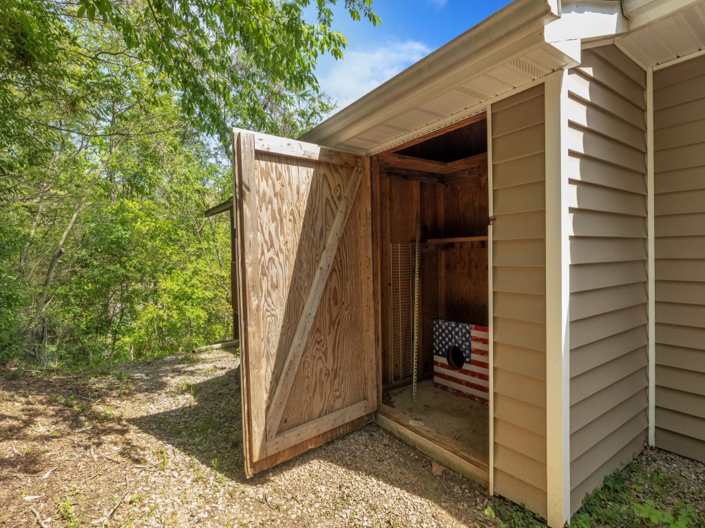 Captain Puddle Pirate's Hideaway - Near All Sevierville & Pigeon Forge Attractions & Great Smoky Mountains NP Vacation Rental in Sevierville - RedAwning