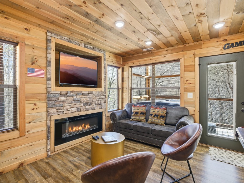 Brand New Freedom Cabin with Large Deck Vacation Rental in Sevierville - RedAwning