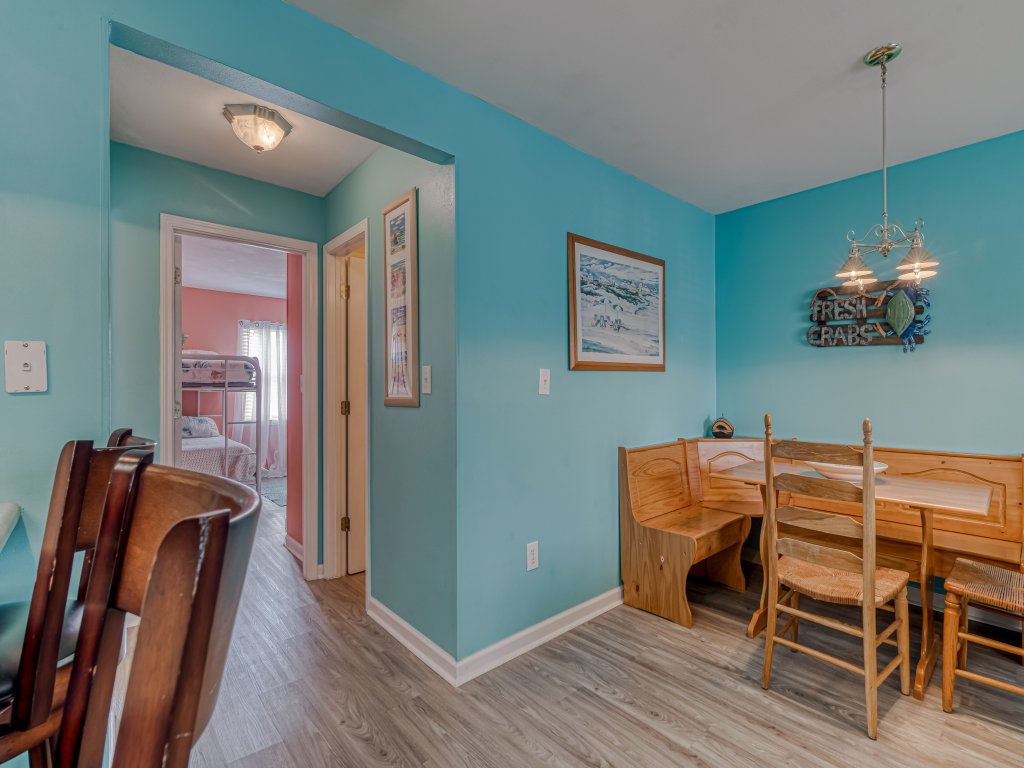 Alabama Sands Unit 2 Vacation Rental in Gulf Shores - RedAwning