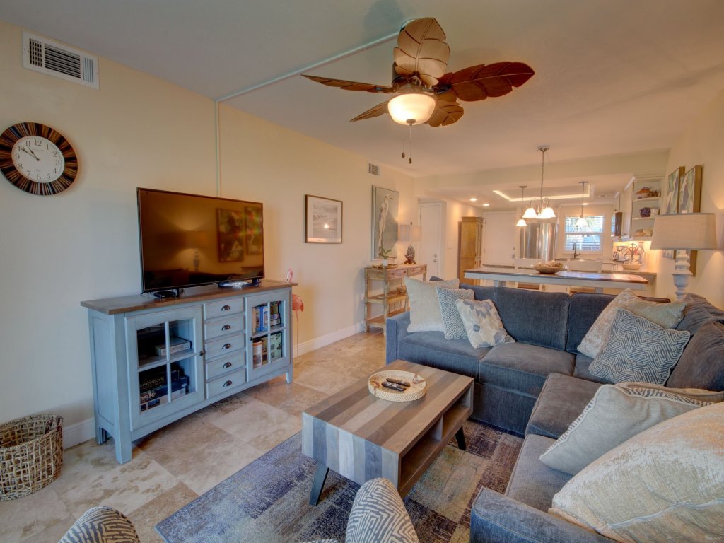 318 El Matador Vacation Rental in Fort Walton Beach - RedAwning
