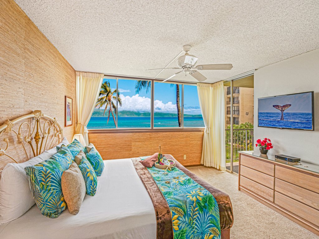 Royal Kahana 309 1 Bedroom Condo Vacation Rental in Lahaina - RedAwning