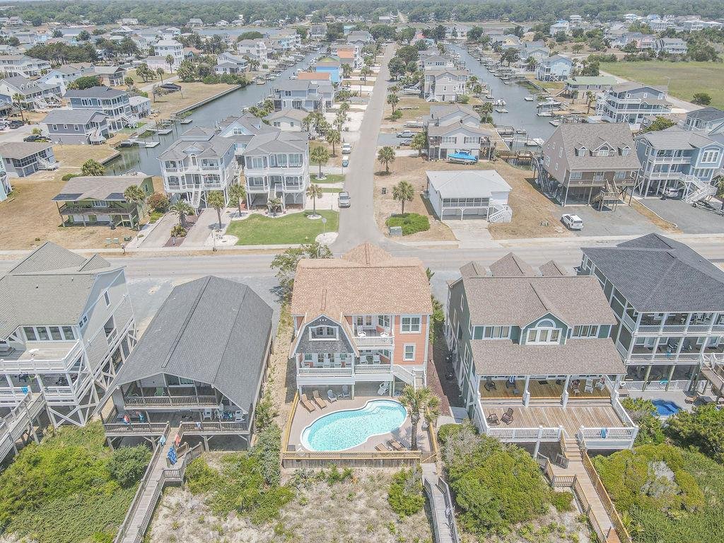 Shining Sea / 889 Ocean Blvd West Vacation Rental in Holden Beach - RedAwning