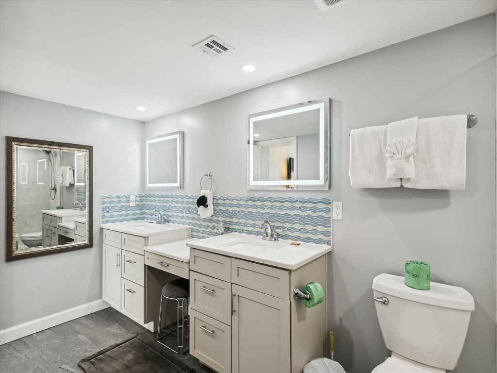 Surf Dweller 610 is a Stunning Gulf Front 2 BR - sleep 6 Vacation Rental in Fort Walton Beach - RedAwning