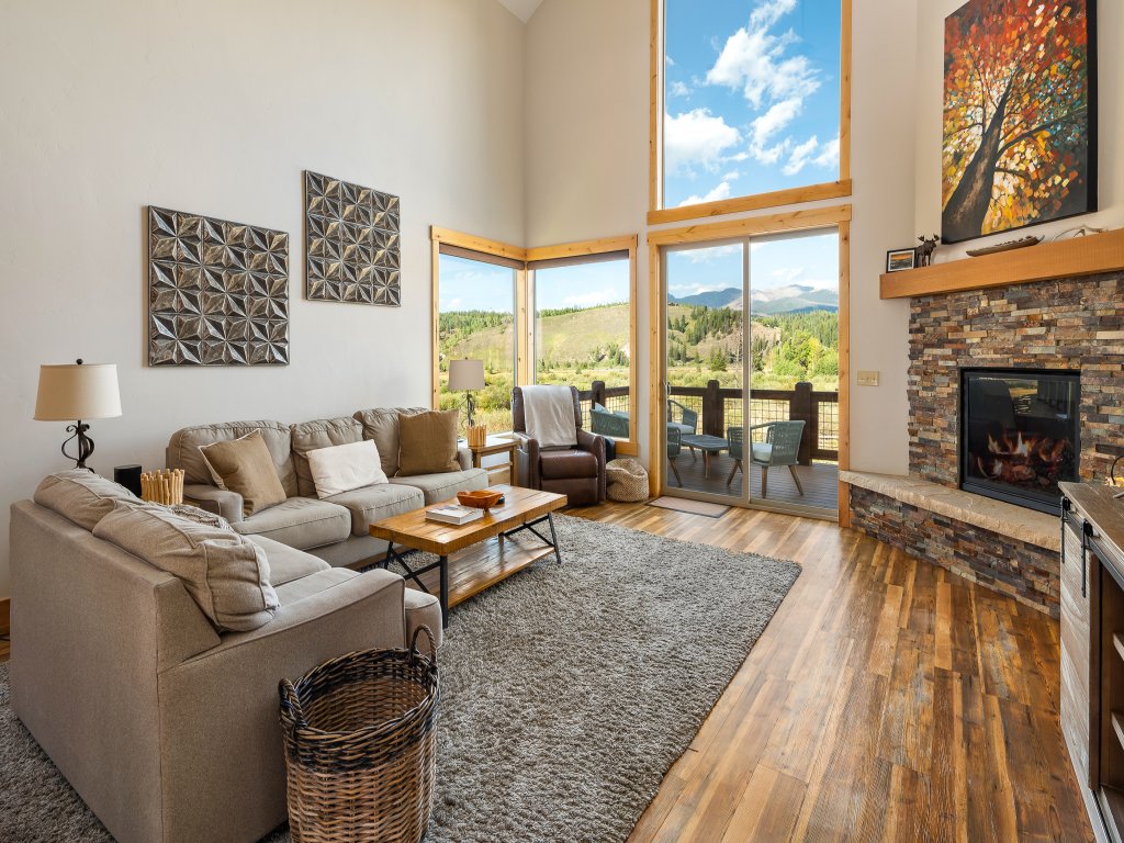 Mountain Willow at Grand Park Vacation Rental in Fraser - RedAwning