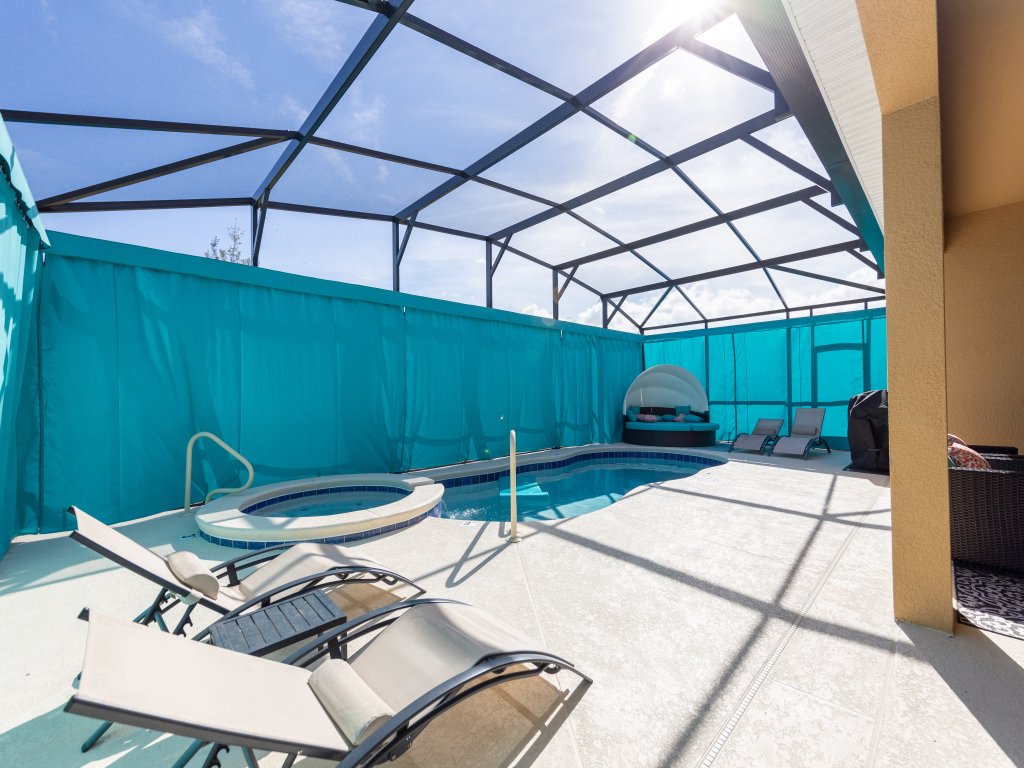 7547OML-Solterra Resort Vacation Rental in Davenport - RedAwning