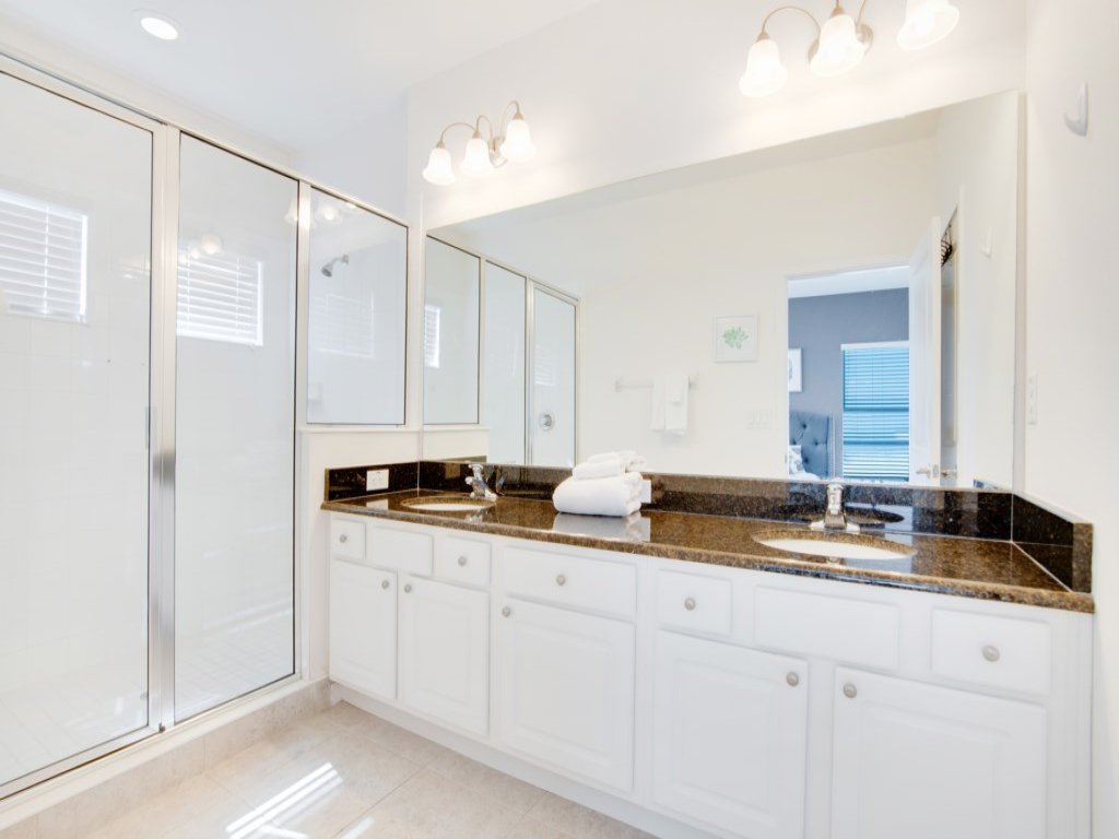 Coastal Dream Living 5 Bed  New Resort Loaded Fun! Vacation Rental in Kissimmee - RedAwning