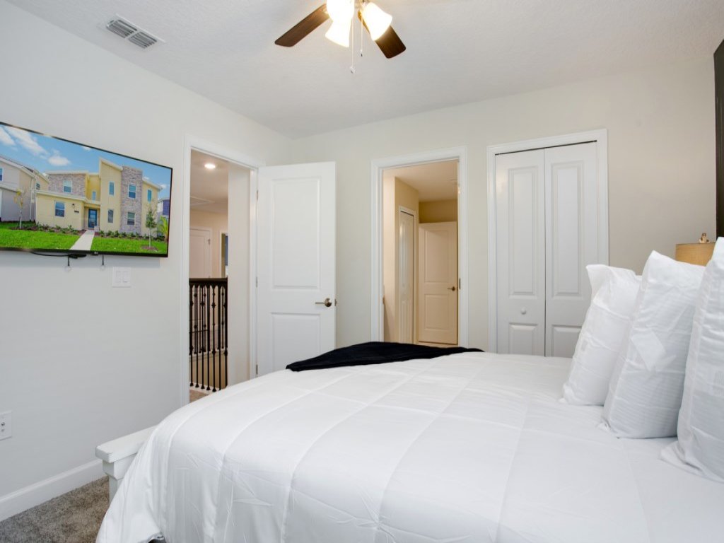 9 Bed Storey Lake Resort Game Room/Pool Vacation Rental in Kissimmee - RedAwning