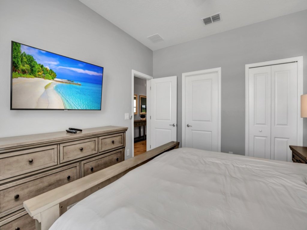 Mickey's Magic t 9 Bed Game/Theater Room Vacation Rental in Kissimmee - RedAwning