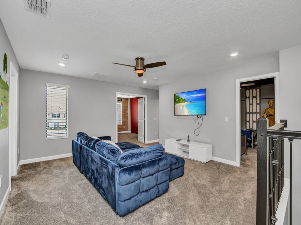 Mickey's Magic t 9 Bed Game/Theater Room Vacation Rental in Kissimmee - RedAwning