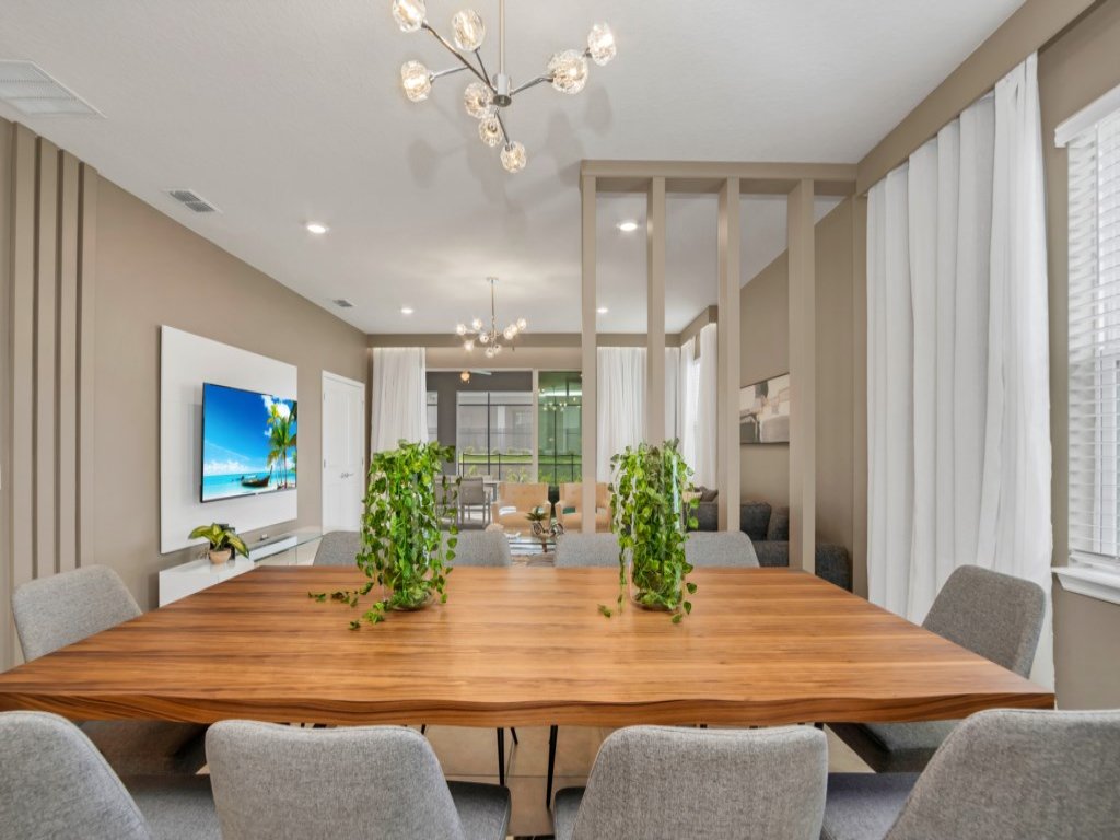 Amazing Game Room Your Kids Will Love! Vacation Rental in Davenport - RedAwning