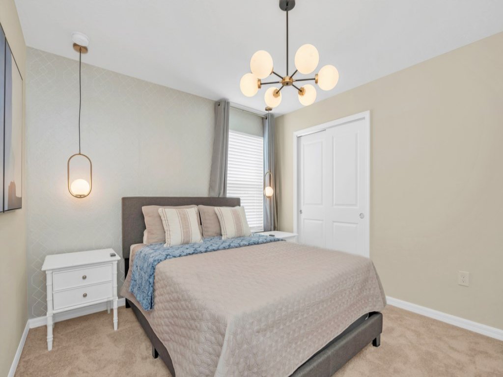 Amazing Game Room Your Kids Will Love! Vacation Rental in Davenport - RedAwning